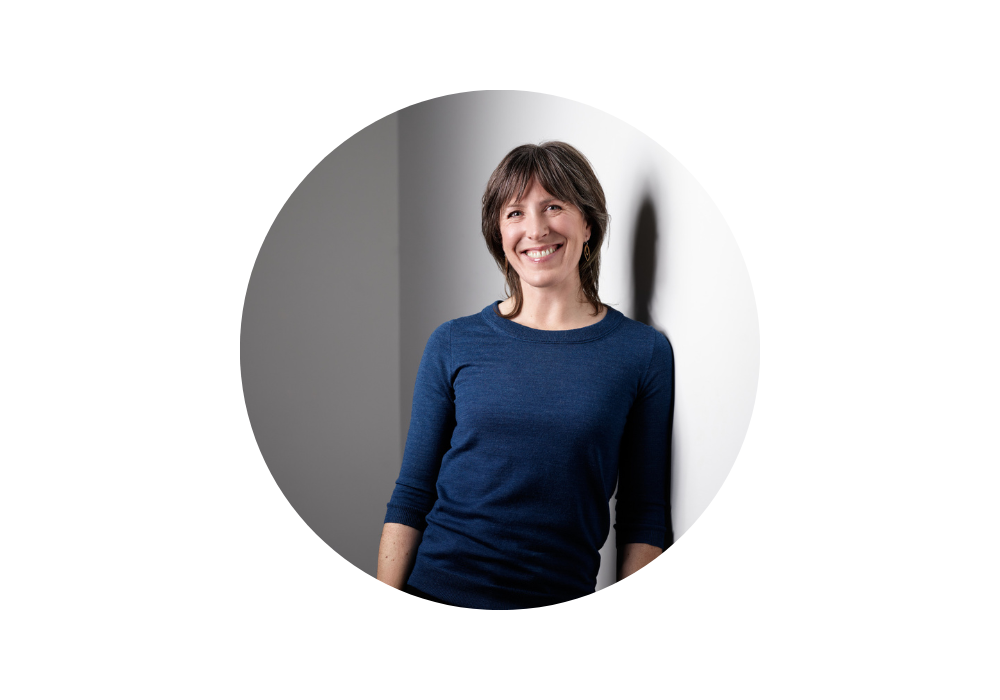 Jennifer England offers 1:1 and team coaching to people who want to thrive at the next level